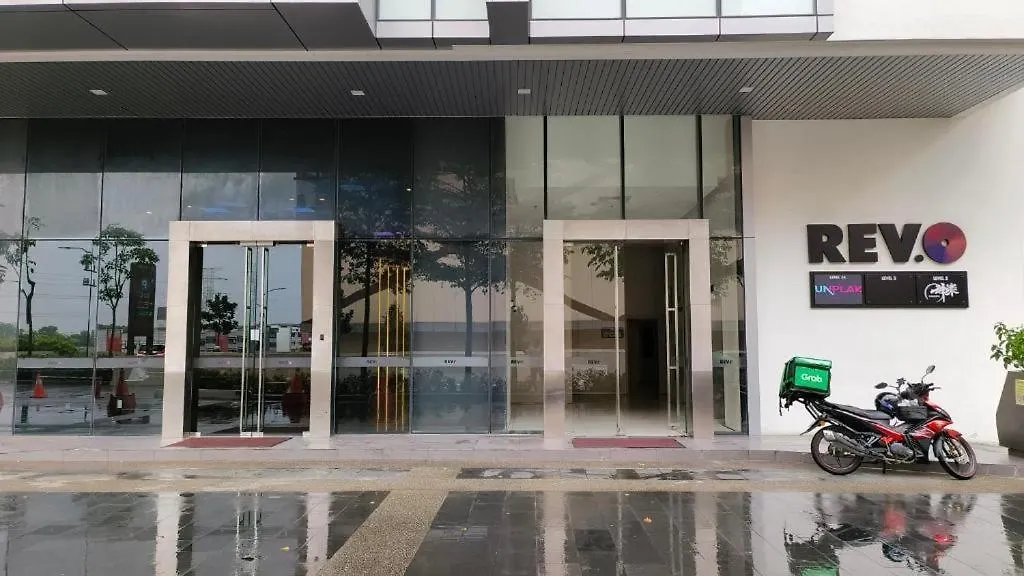 *** Hotel Revo Aurora Home At Pavilion Bukit Jalil Kuala Lumpur Malaysia