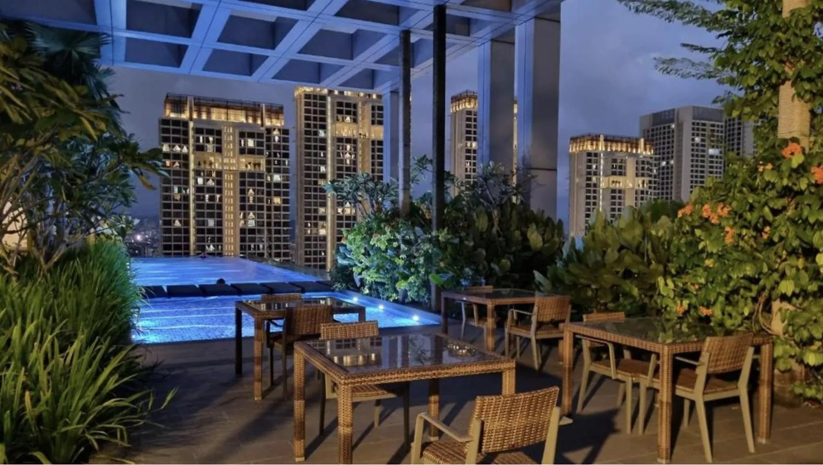 Revo Aurora Home At Pavilion Bukit Jalil Kuala Lumpur 3*,