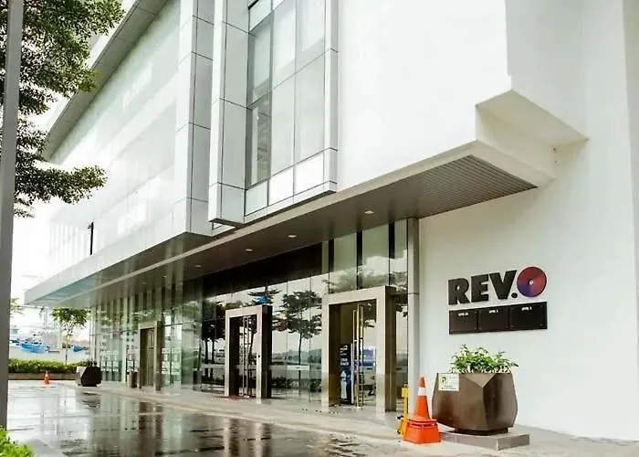 Revo Aurora Home At Pavilion Bukit Jalil Kuala Lumpur 3*,  Malesia
