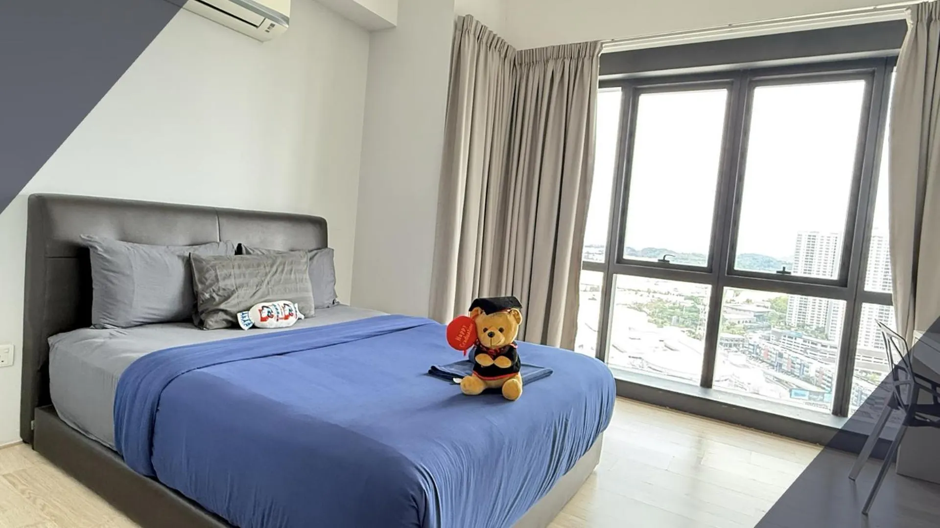 Revo Aurora Home At Pavilion Bukit Jalil Kuala Lumpur Hotel